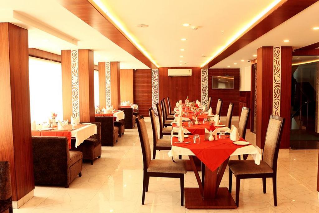 Oyo 1522 Npg Hotel Calcutta Buitenkant foto