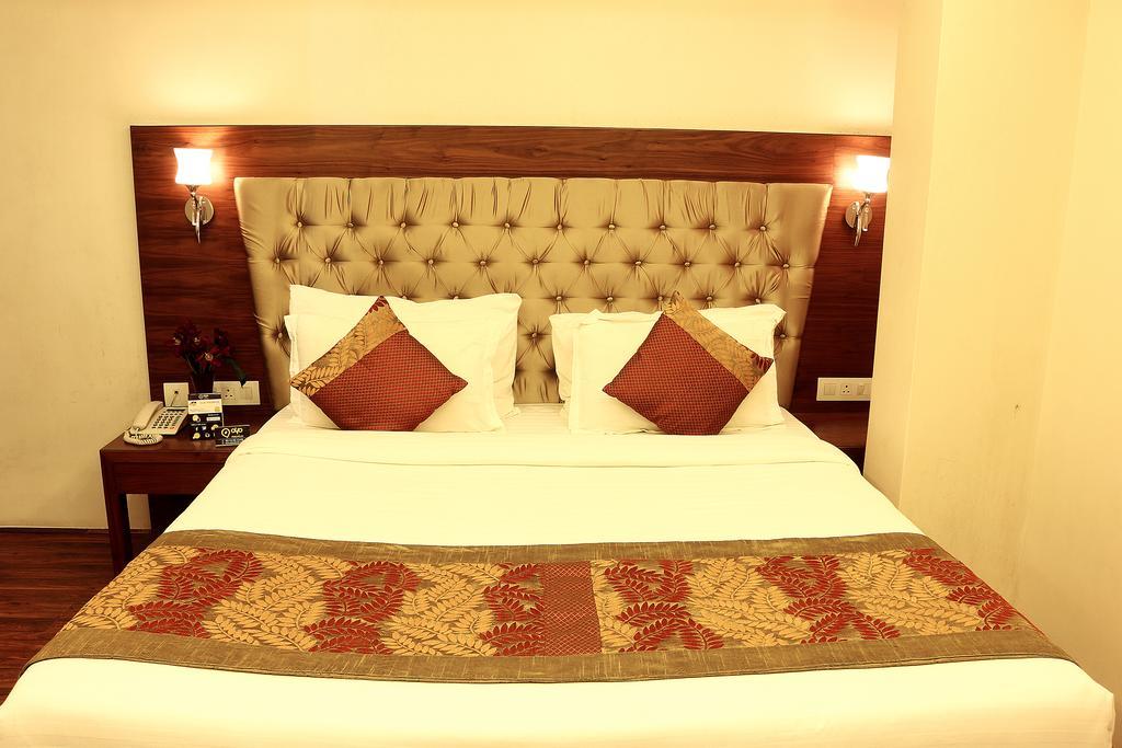 Oyo 1522 Npg Hotel Calcutta Buitenkant foto